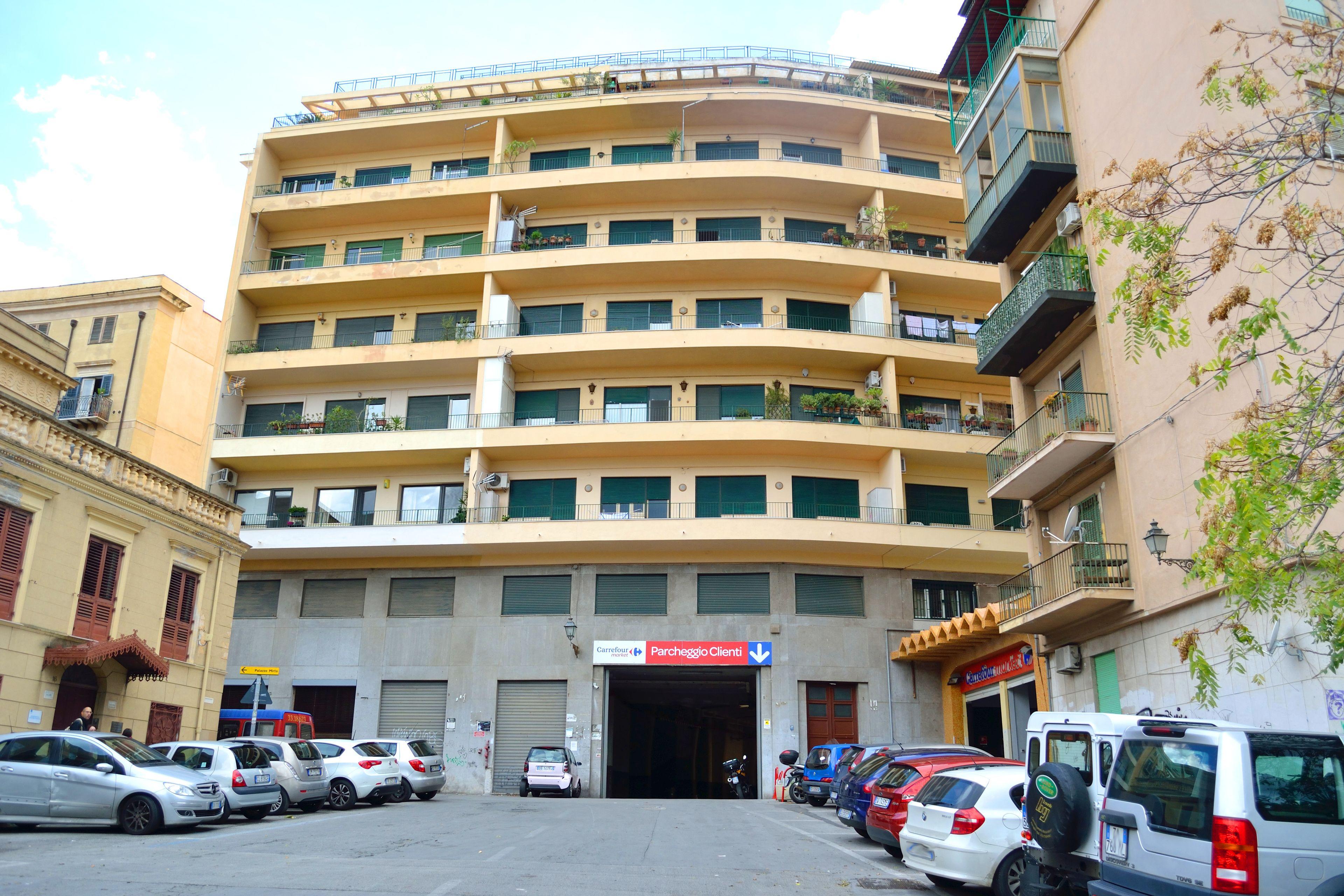Piazza Marina — Photos 1